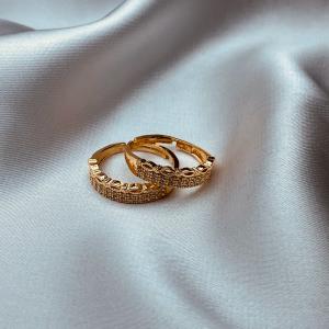 Infinity-Inspired Adjustable Ring With Crystal Detailing